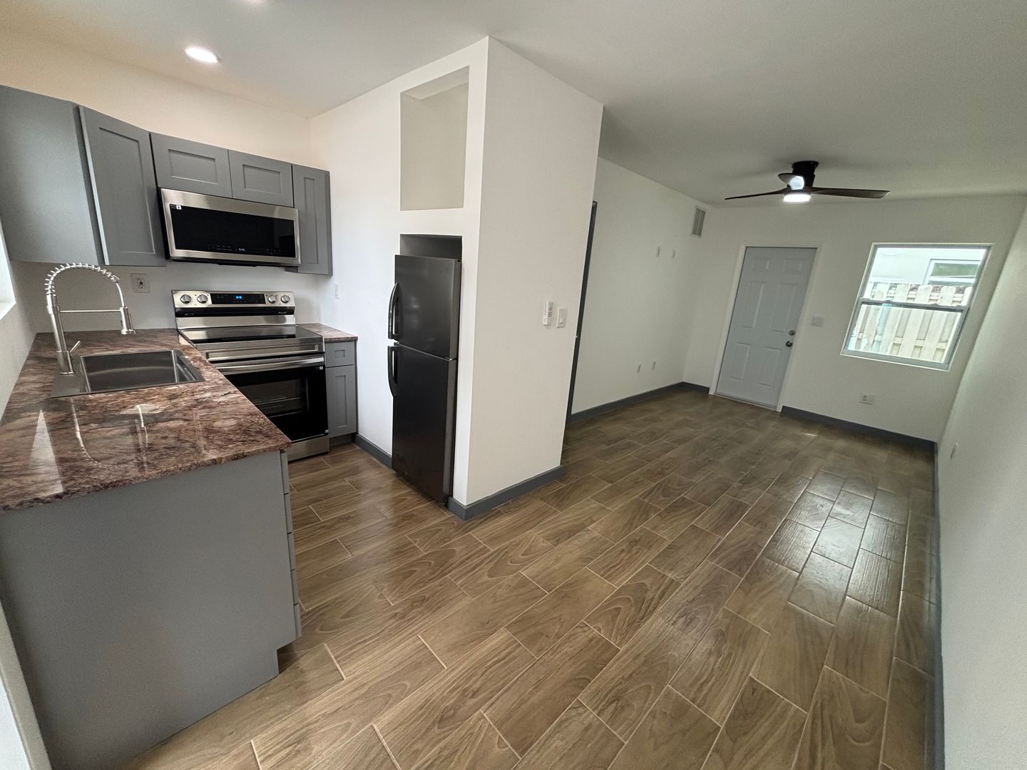 West Palm Beach Apartment: 2919 Broadway Avenue