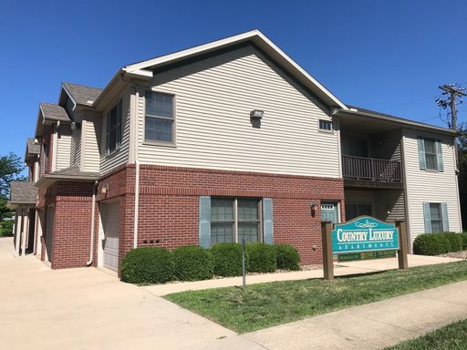 710 IAA Drive With Attached 2 Car-Garage! – photo 1