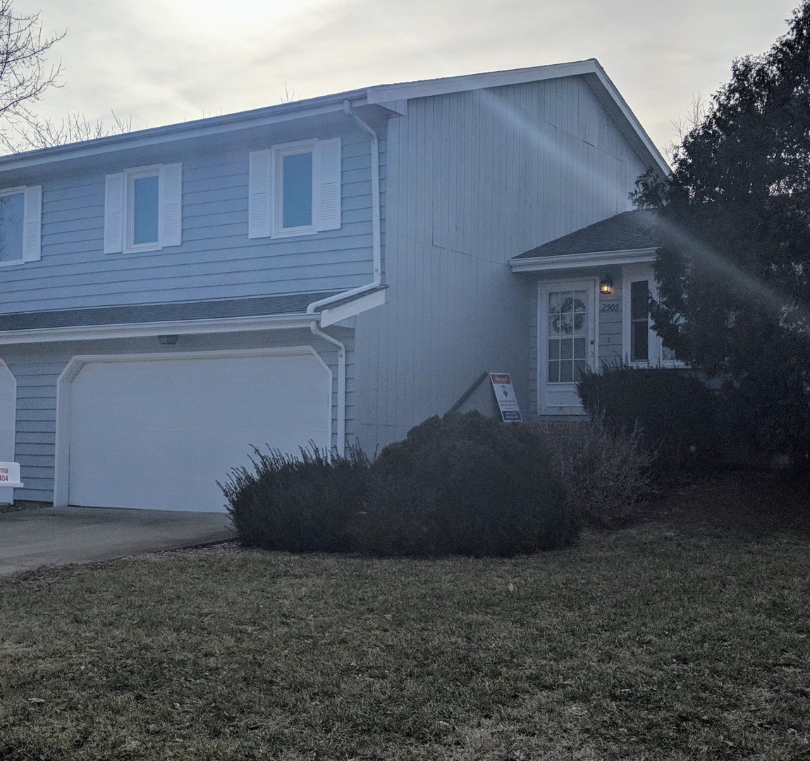 Bloomington House: 2505 Lowman