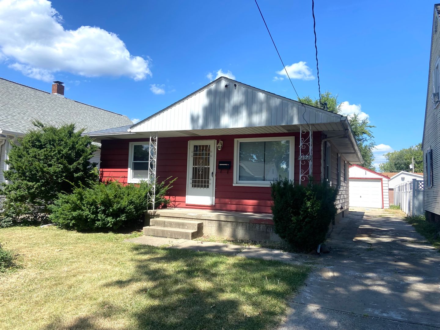 2 Bedroom, 1 Bath Home for Rent in West Peoria! 