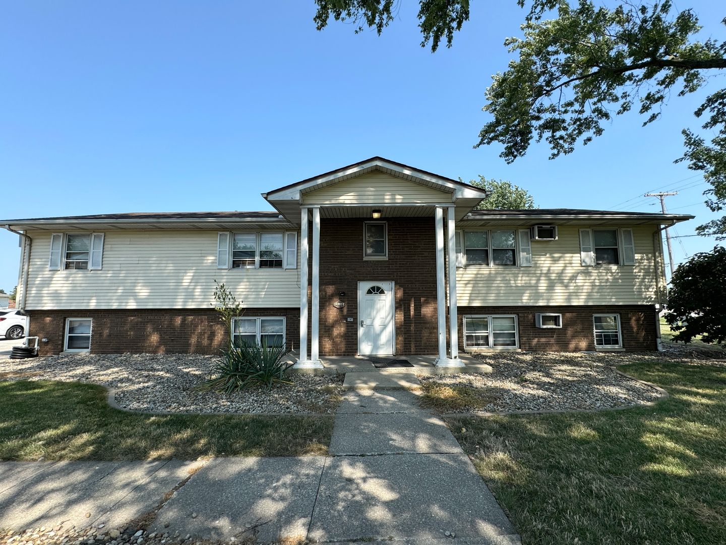 Bloomington Apartment: 2108 Empire St