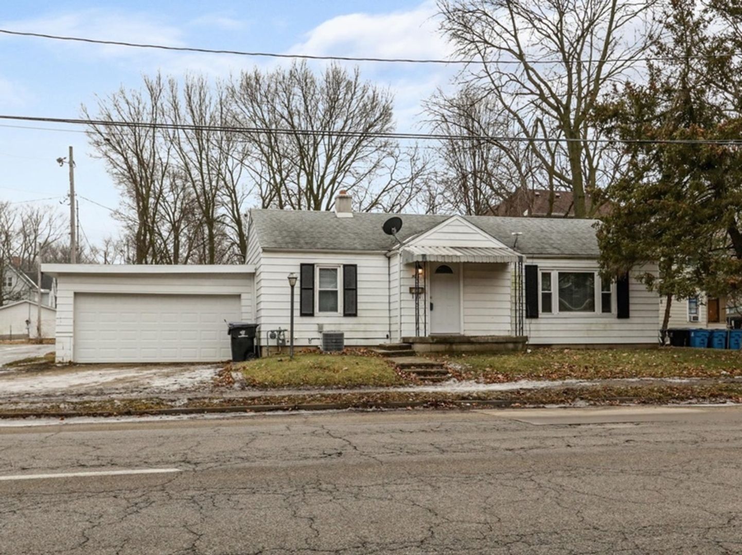 Bloomington House: 503 E. Empire