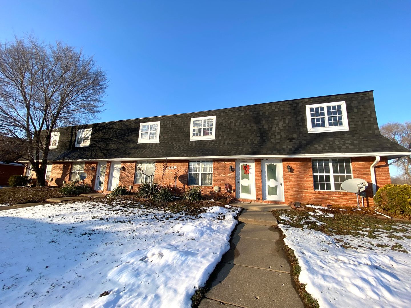 Chillicothe Apartment: 1313/1309 W Chestnut