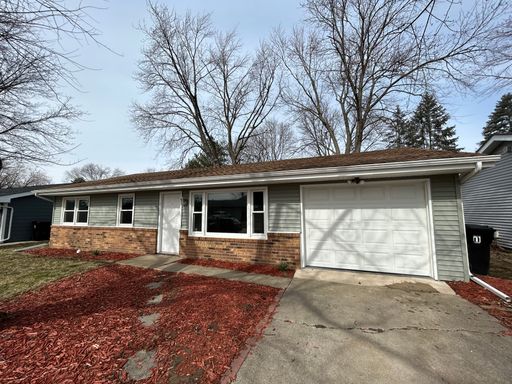 3 Bedroom, 1 Bathroom Home! – photo 1