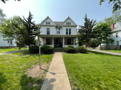 Fully Remodeled 2 Bedroom, 1 Bath Home - Charm Meets Modern Living! – photo 1