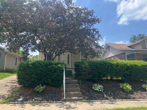 Coming Soon! 4 Bed 1.5 Bath – photo 1