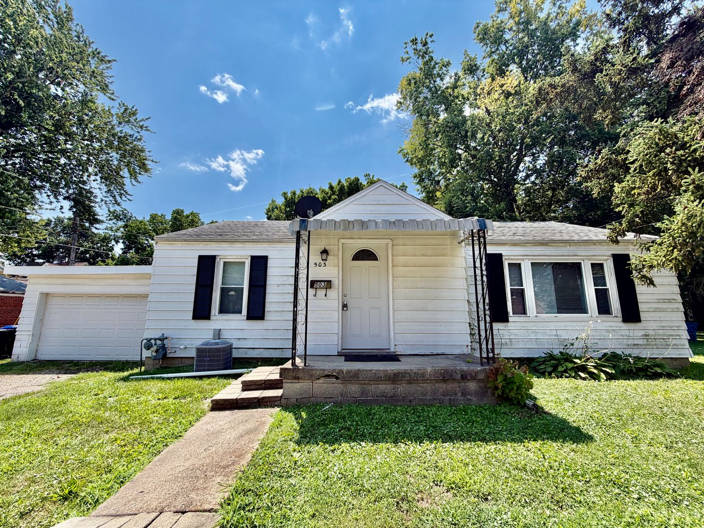 Bloomington House: 503 E. Empire
