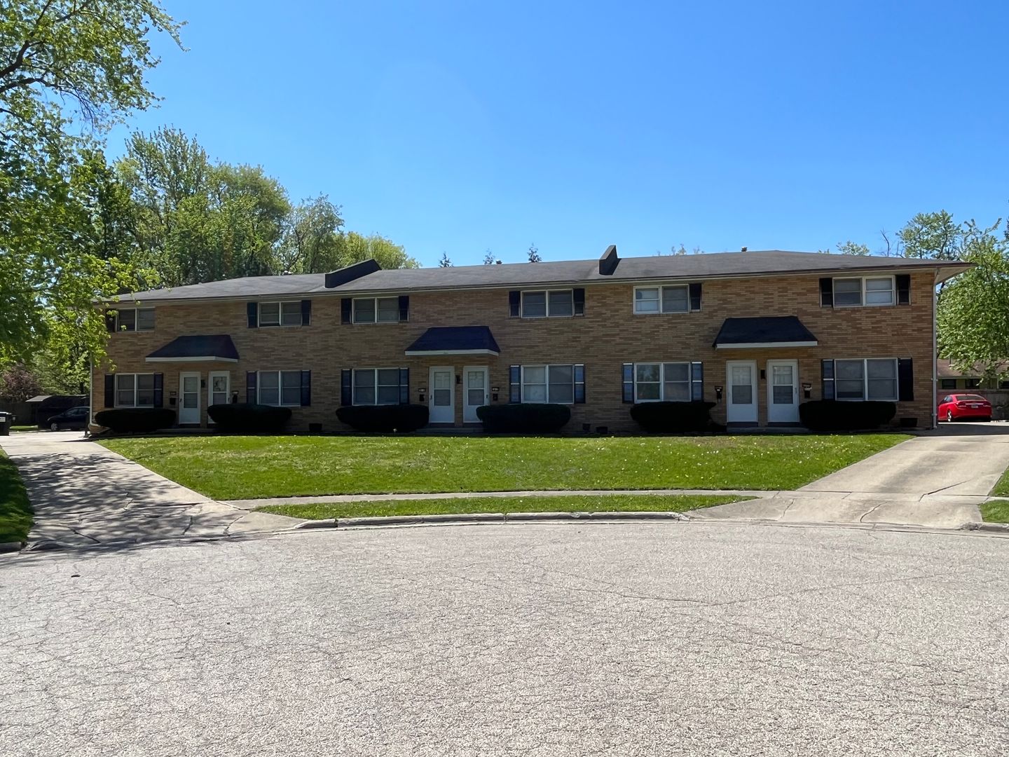 Normal Apartment: 4 Curtis Court