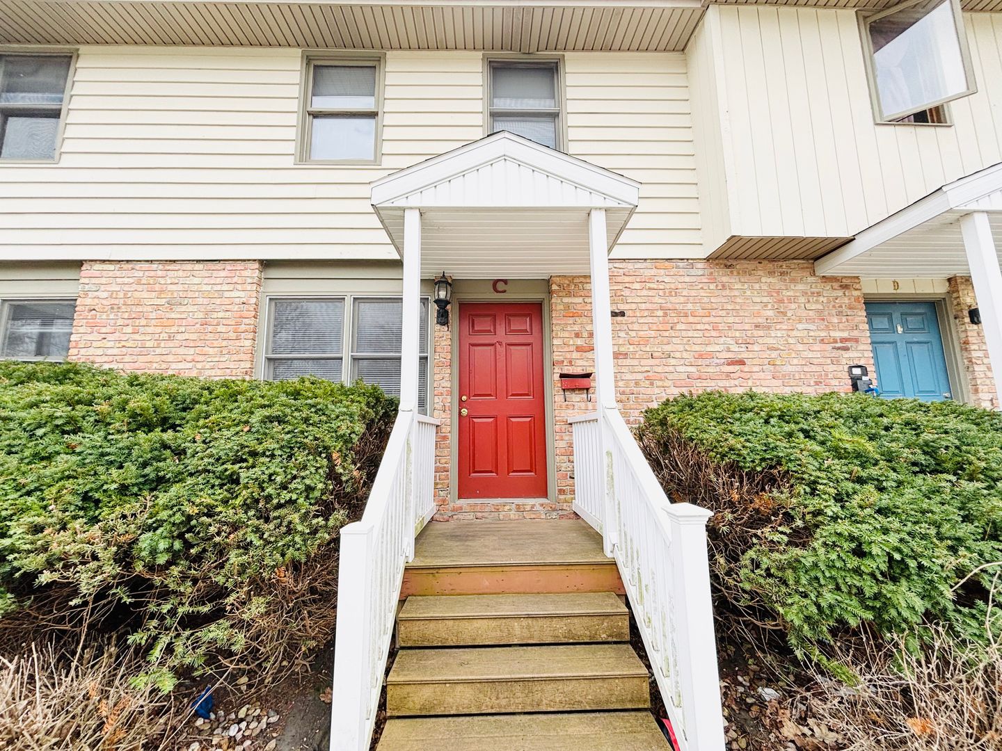 Normal Apartment: 108 Carmae St