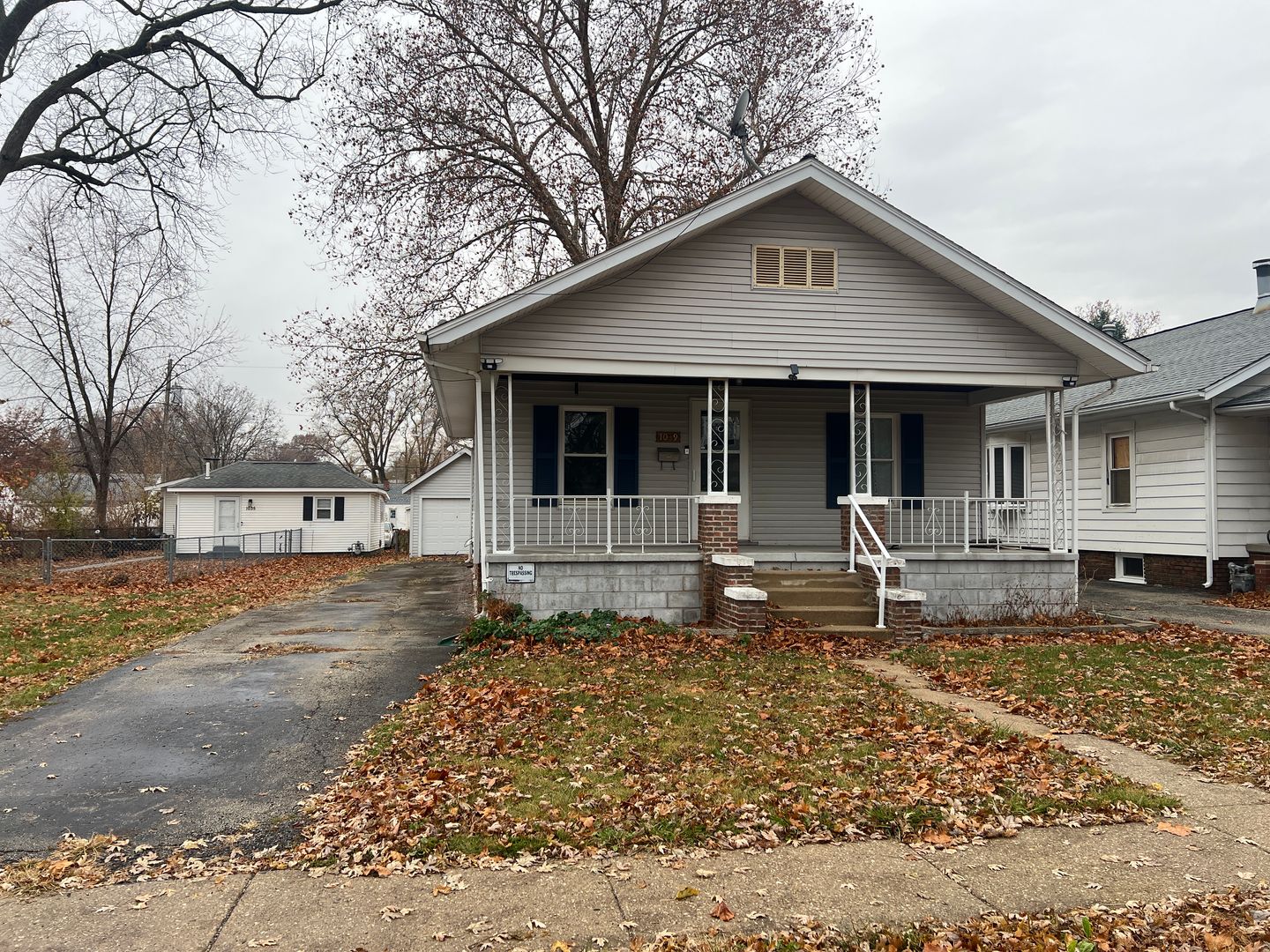 Springfield House: 1039 N Franklin