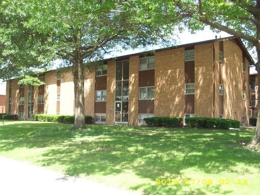 Spacious 2 Bedroom 1 Bathroom! – photo 1