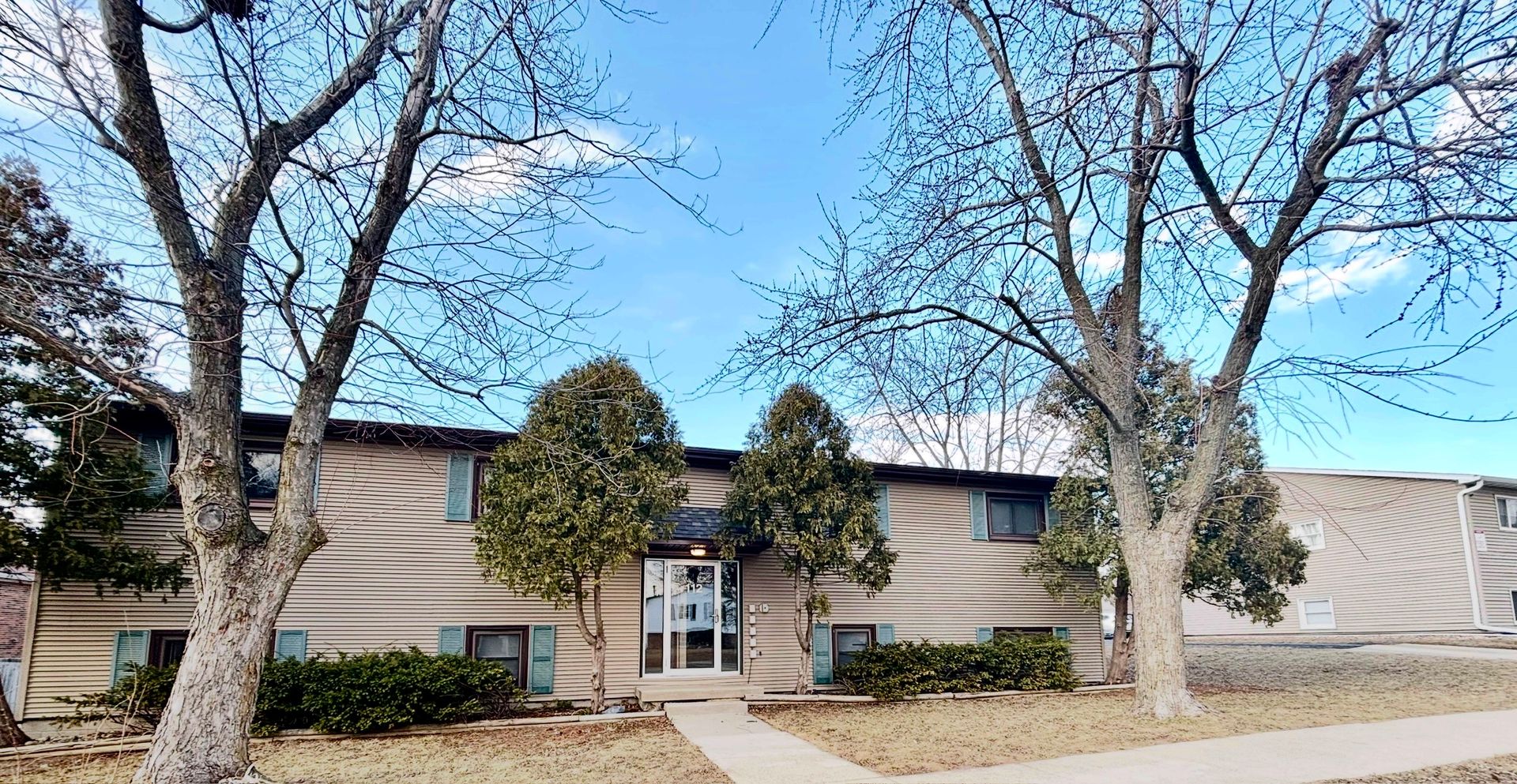 Normal Apartment: 112 W. Raab Rd.