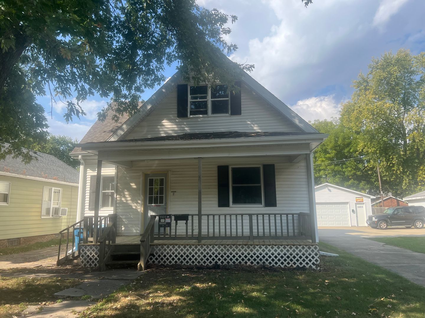 Springfield Apartment: 1101 N 2nd