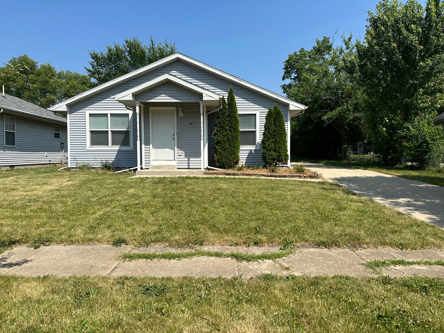 Bloomington House: 14 Partner Place