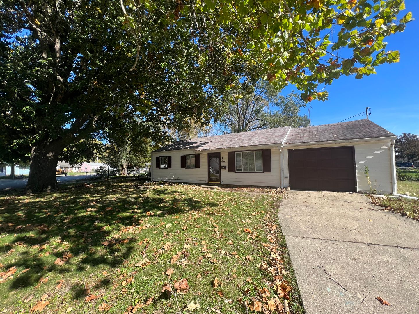Pet Friendly 3 Bedroom 2 Bath 