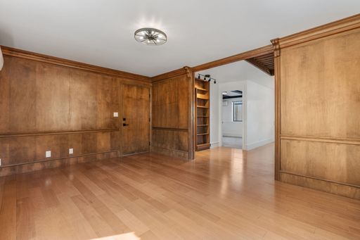 MOVE IN NOW FOR $3,000 OFF - Beautiful 3 Bedroom Near 9th & 9th! – photo 1