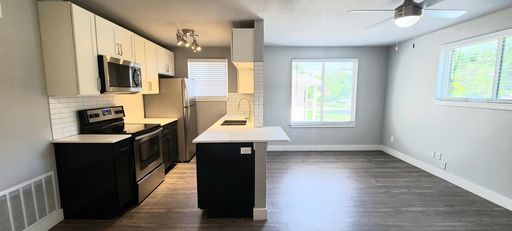 1 Bed Available Near 9th and 9th!!! **$1,000 OFF MOVE-IN (OAC)** – photo 1