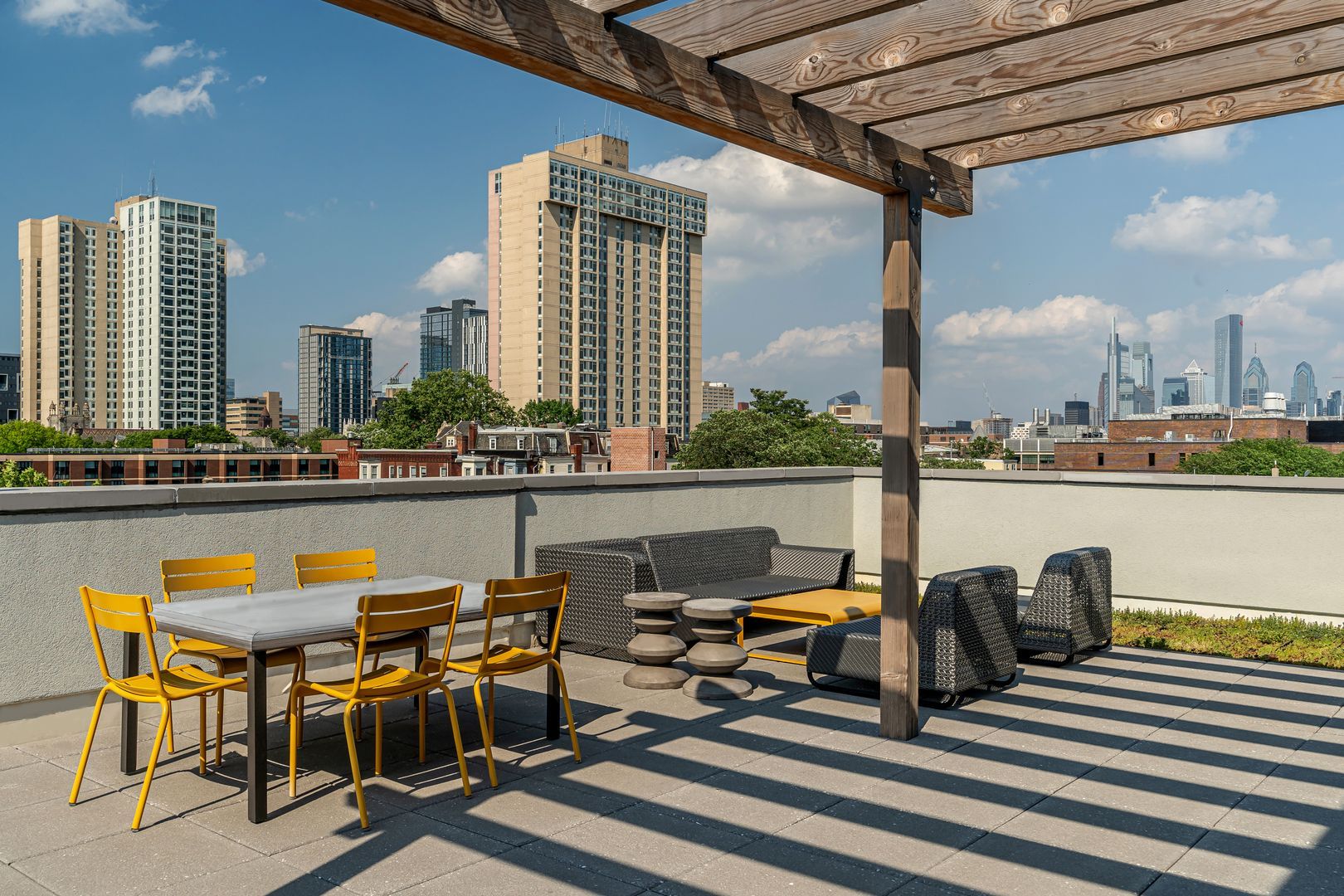 Philadelphia Apartment: 400 S 40th St