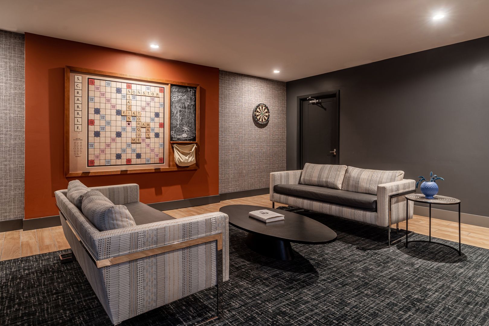 Philadelphia Apartment: 400 S 40th St