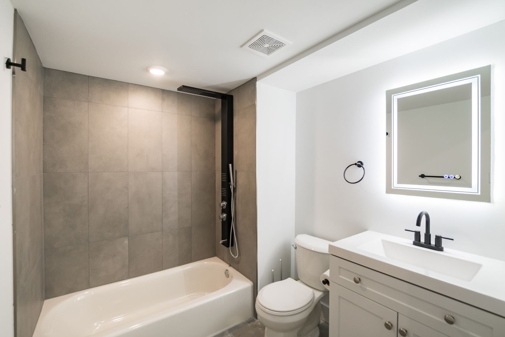 Philadelphia Apartment: 36 N 40th Street