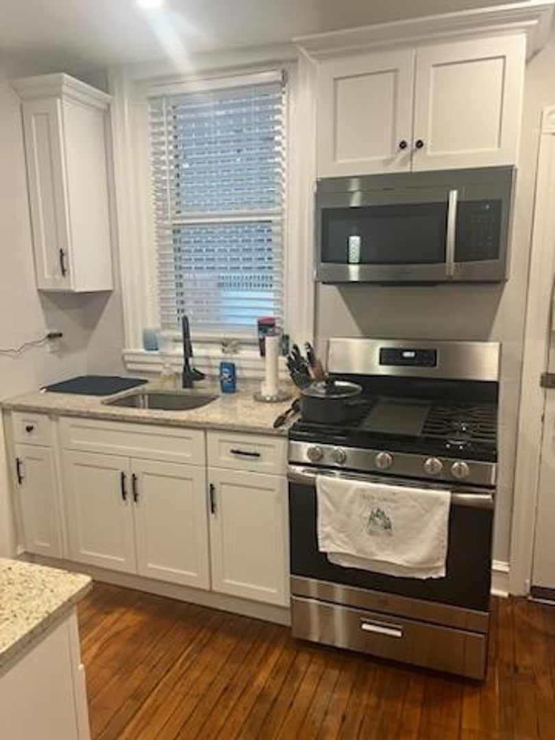 Ardmore Apartment: 5-7 Athens Avenue