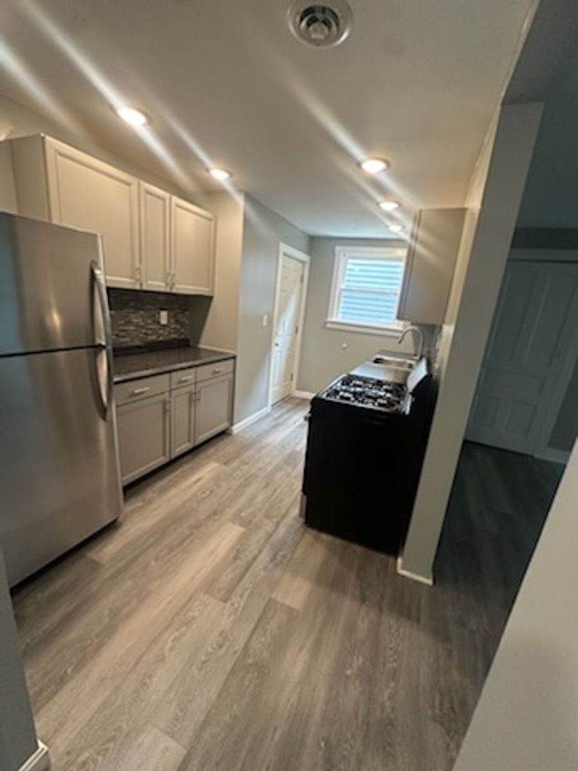 Pittsburgh House: 1637 Rutherford Ave unit 2