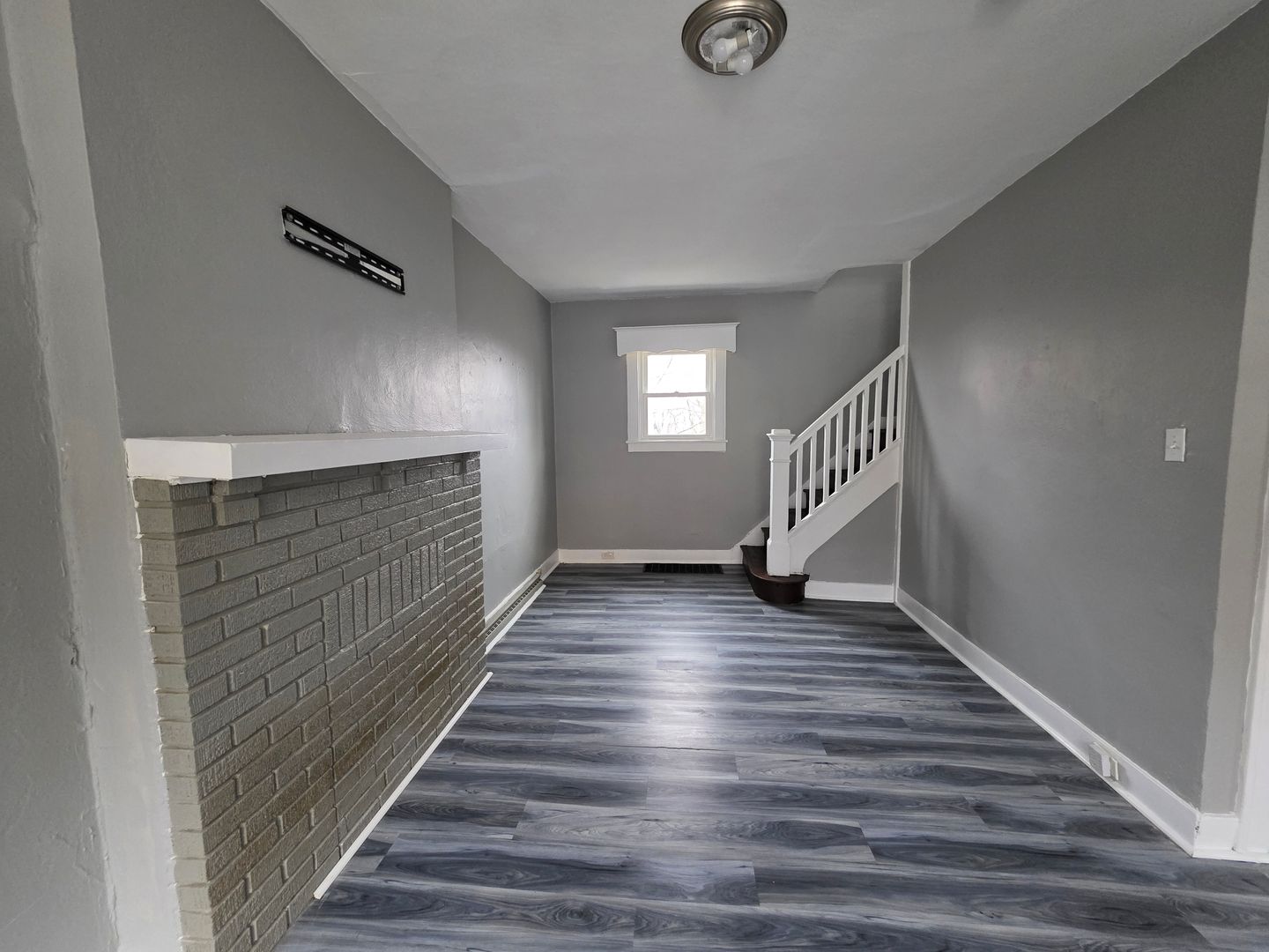 Pittsburgh House: 1212 Queensbury St