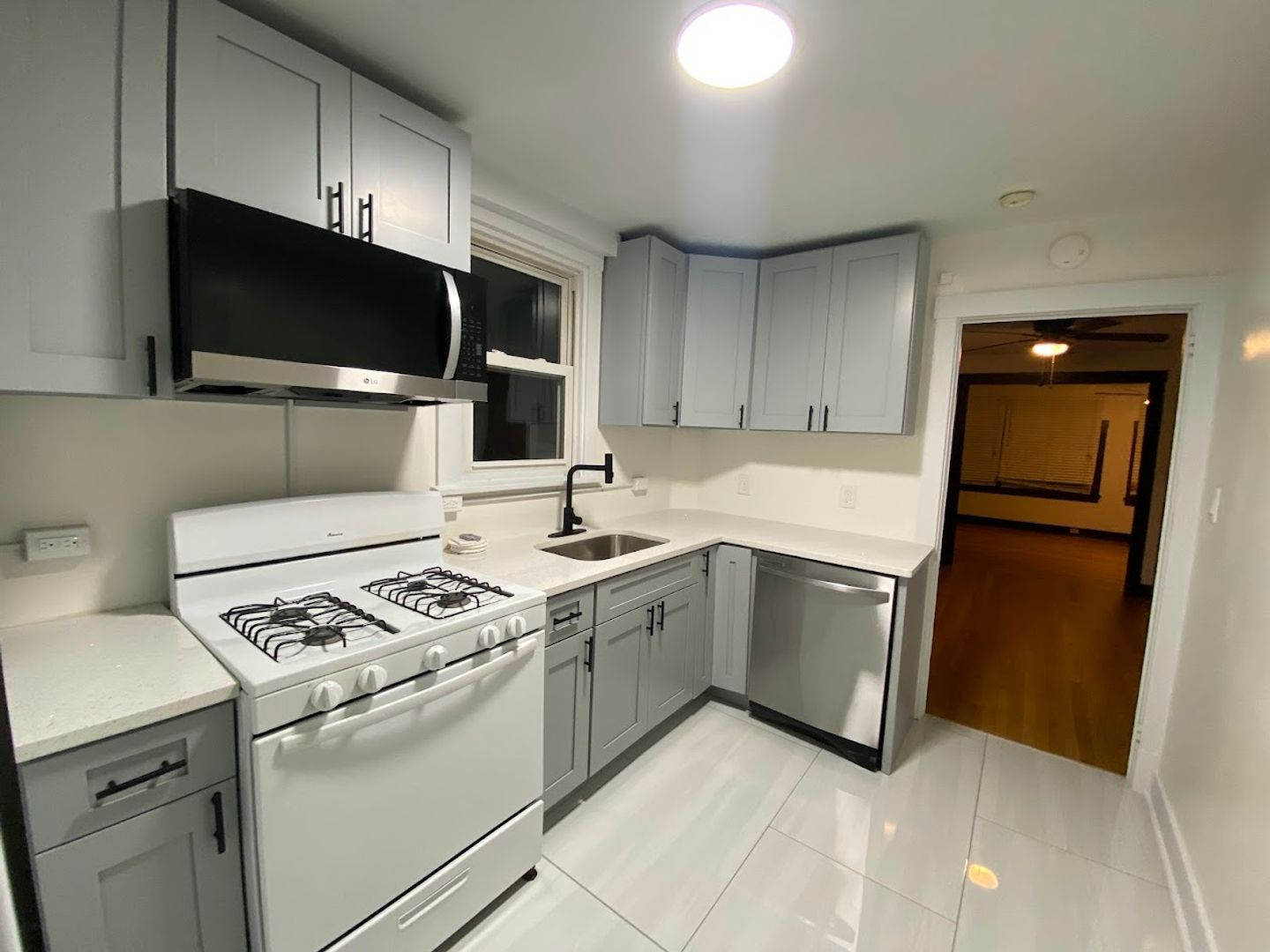 Braddock House: 142 Comrie Avenue Apt #1