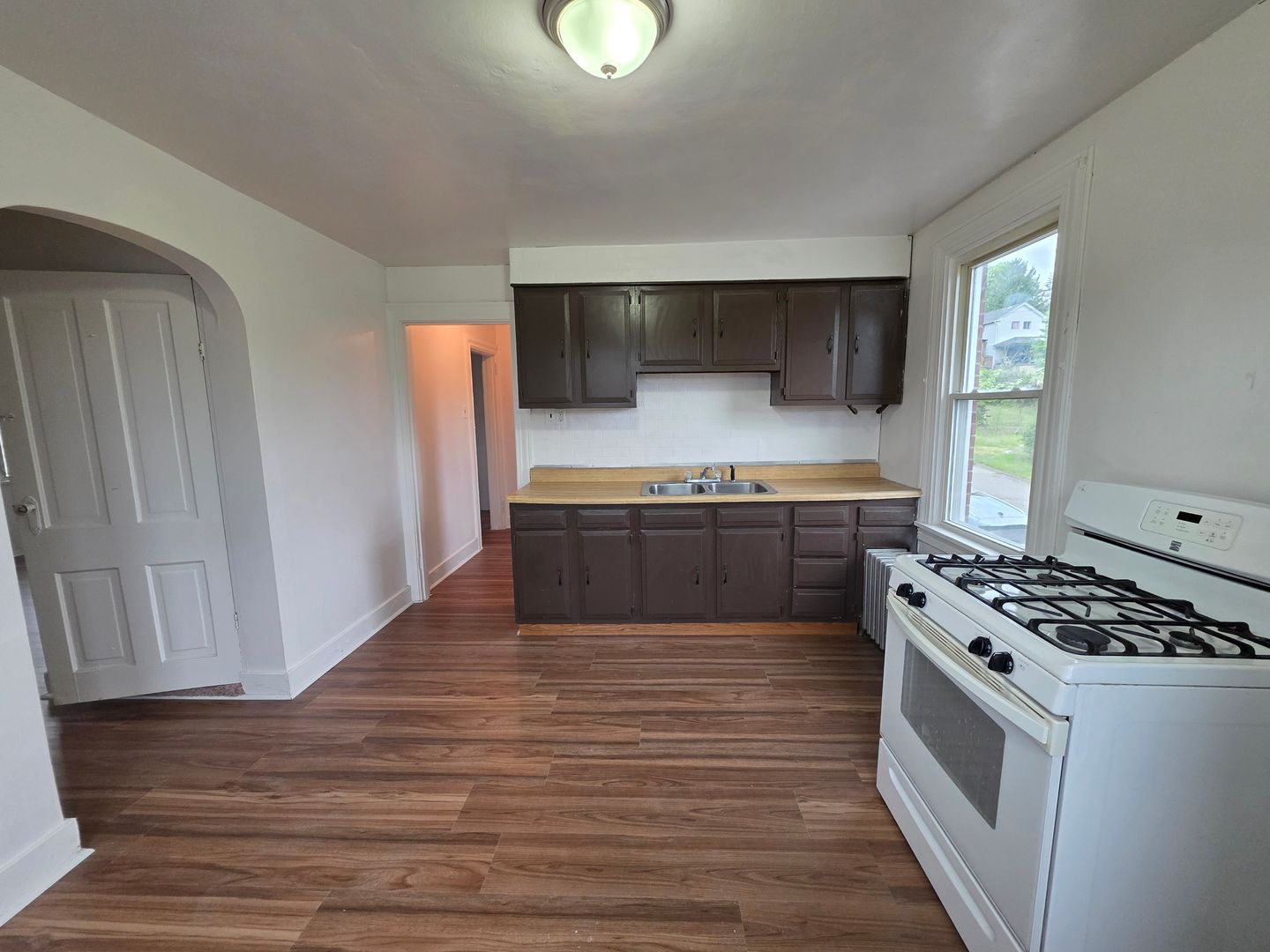 Clarion House: 703 1/2 Waddell Ave