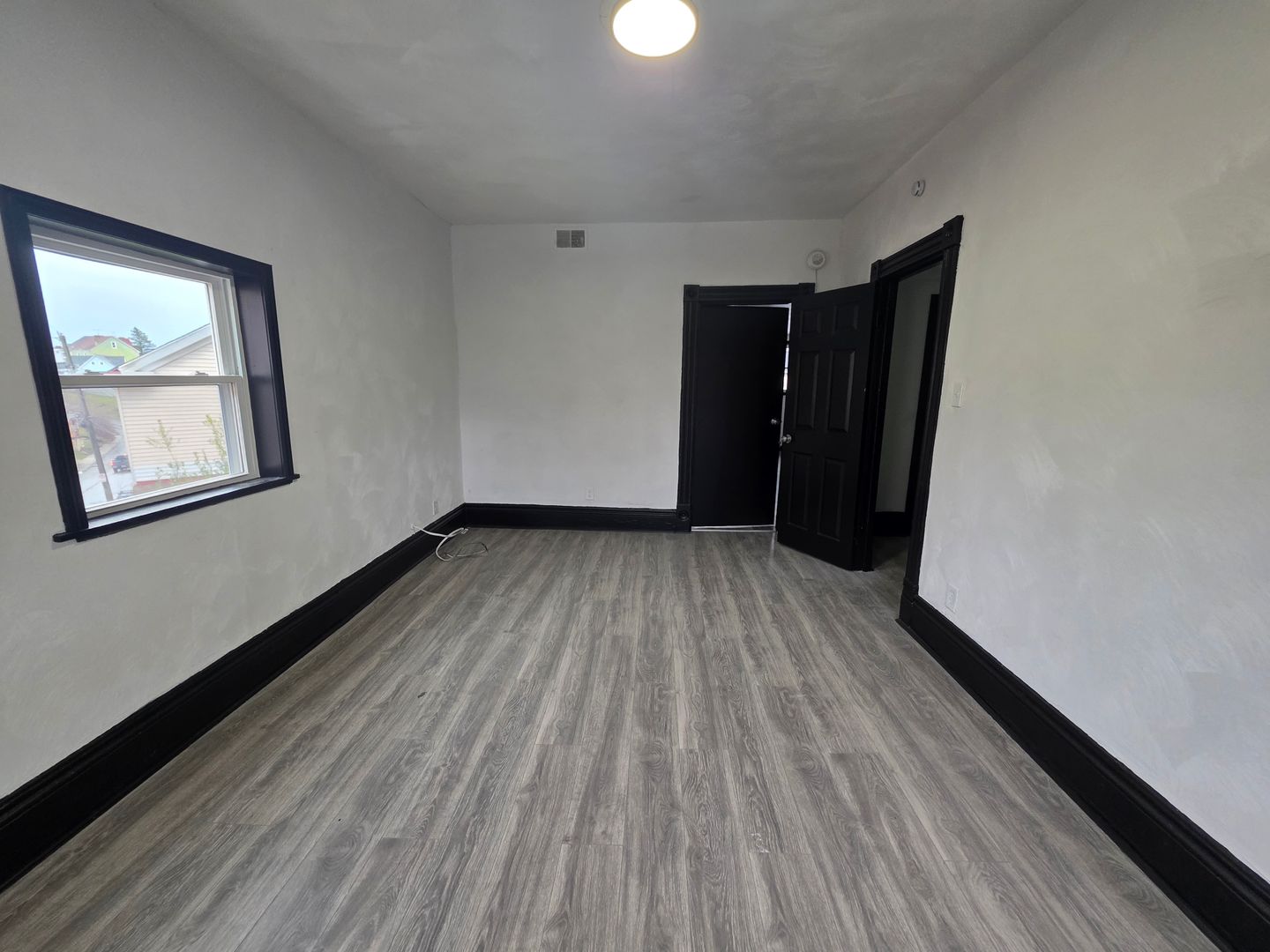 Pittsburgh House: 2002 Spring St unit 2