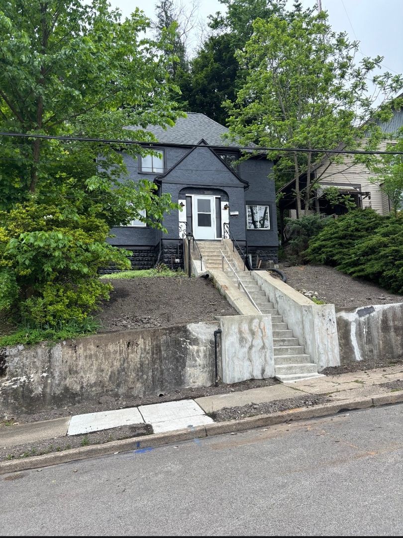 Pittsburgh House: 4059 Grizella St