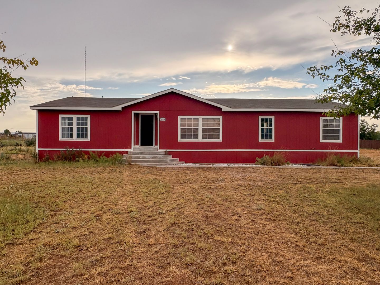 Hobbs House: 7410 Palo Verde
