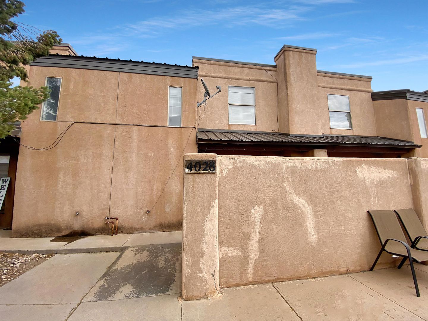 Hobbs Apartment: 4024-4030 North Calle Grande