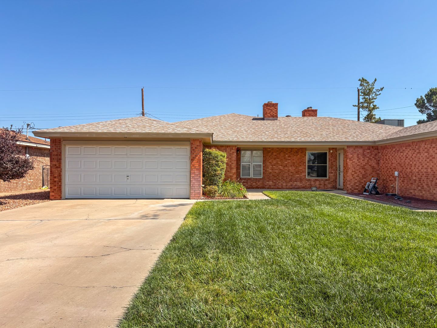 Hobbs House: 620 E Aspen