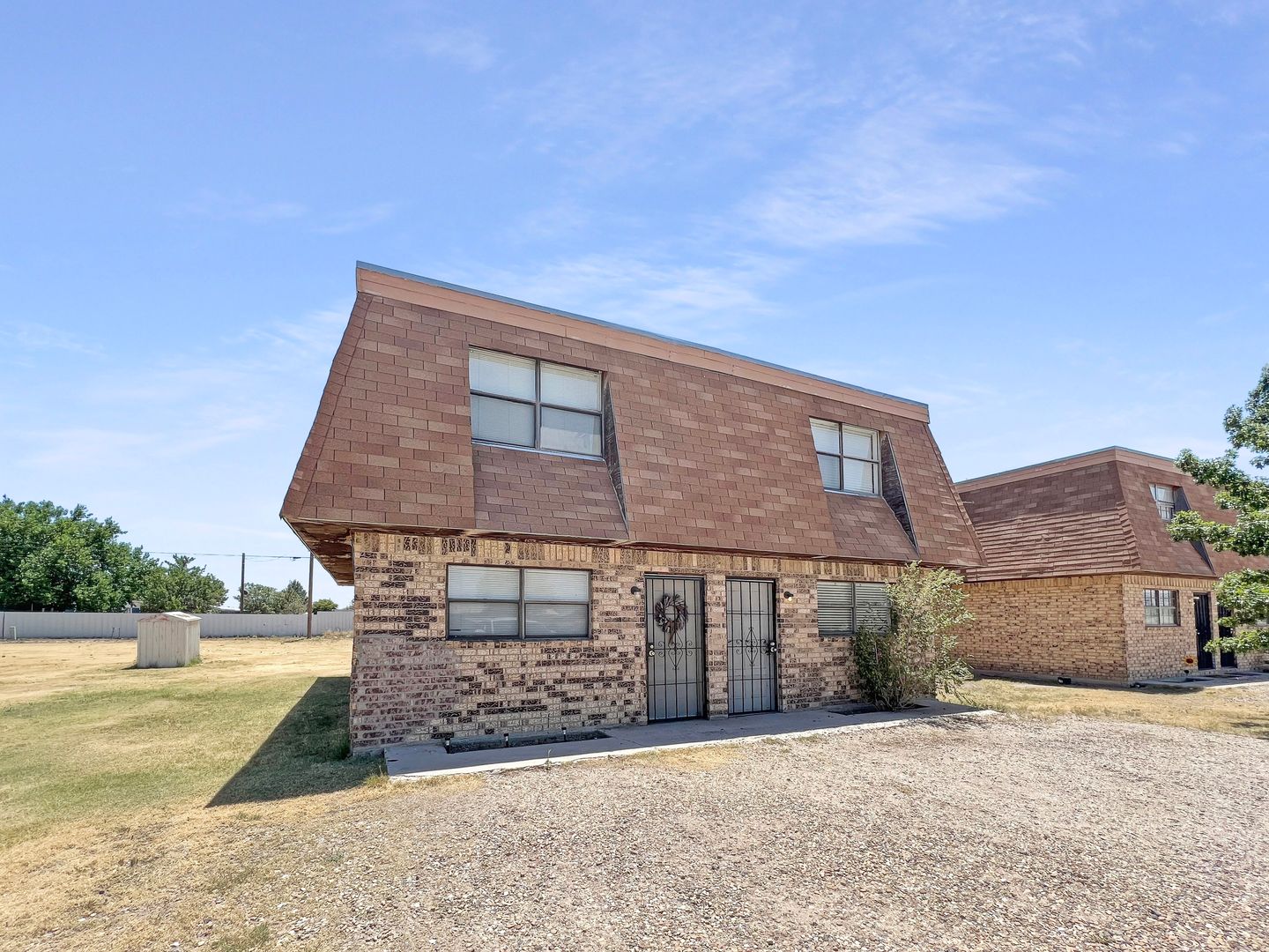 Lovington Apartment: 1811 West Jackson Avenue