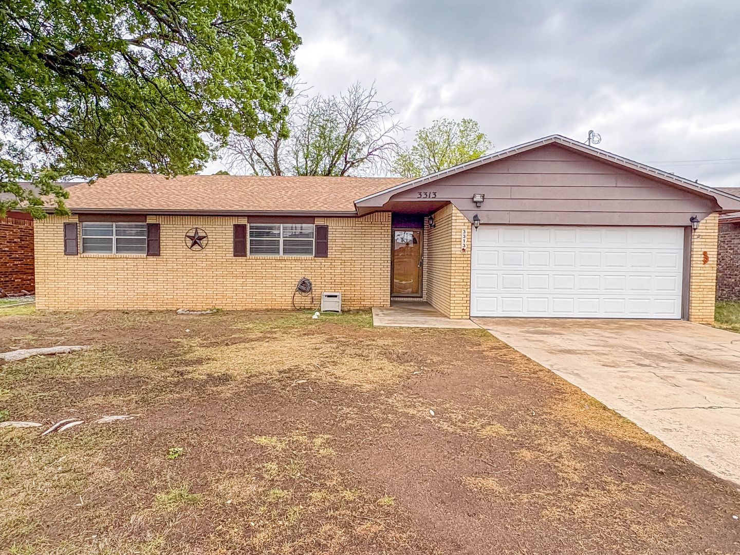 Hobbs House: 3313 Belmont Pl