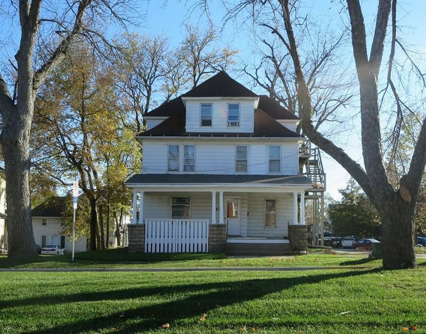 Cedar Falls Apartment: 710 W. Seerley Blvd.