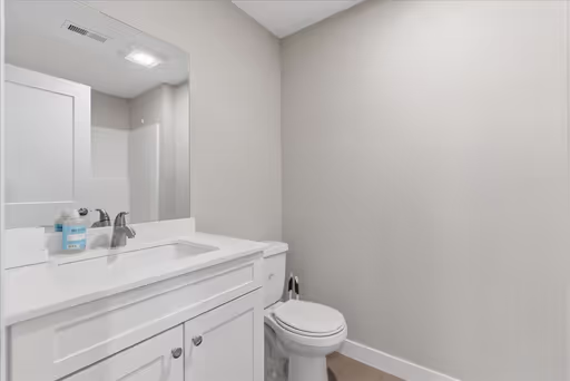 Listing photo thumbnail
