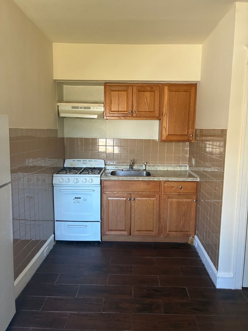 Drexel Hill Apartment: 740 Burmont