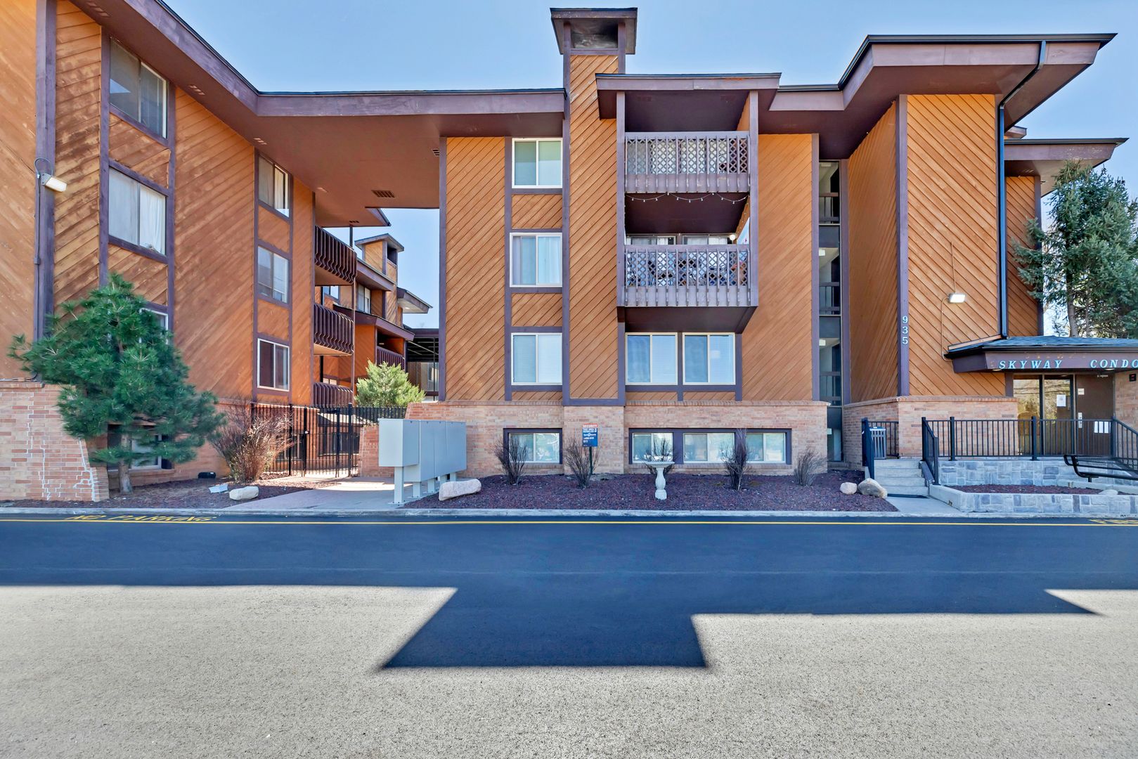 Colorado Springs Condo: 935 Saturn Drive 107