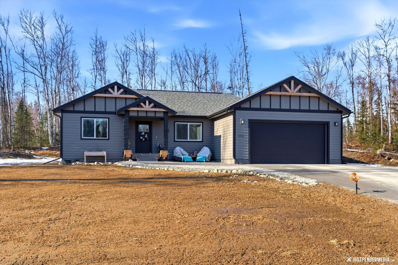 Wasilla House: 8233 Aurora Heights Loop