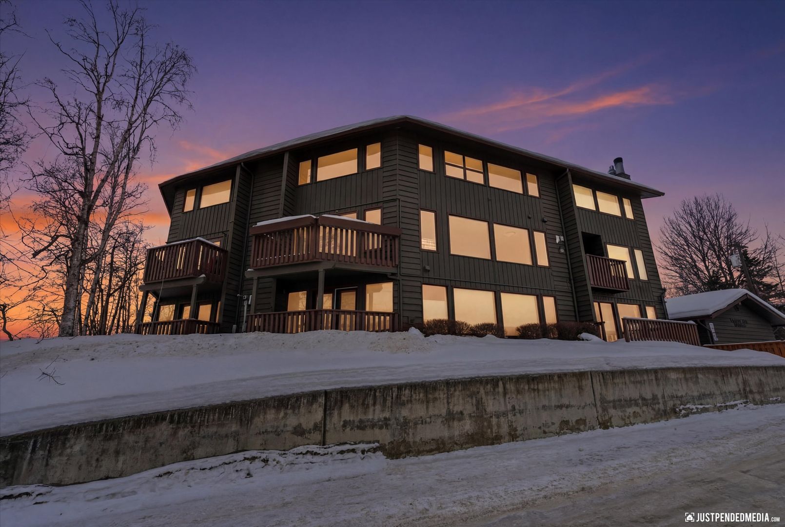 Anchorage Condo: 1430 Bridgeway Street