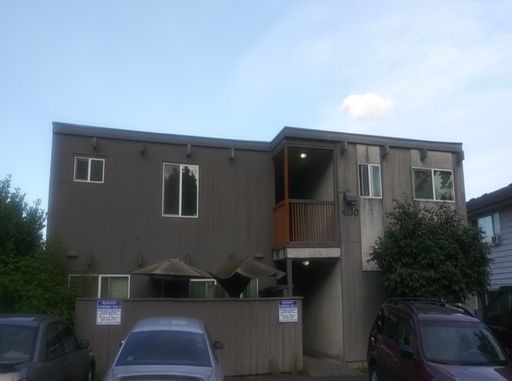 Clean and Crisp One Bedroom w/deck – photo 1