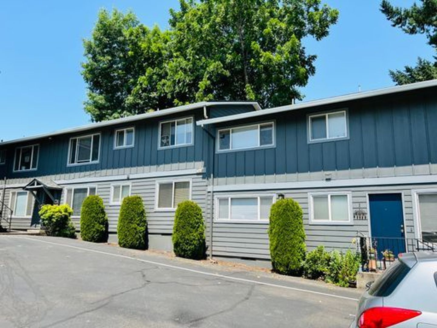 Portland Apartment: 1415 SE Cora St.
