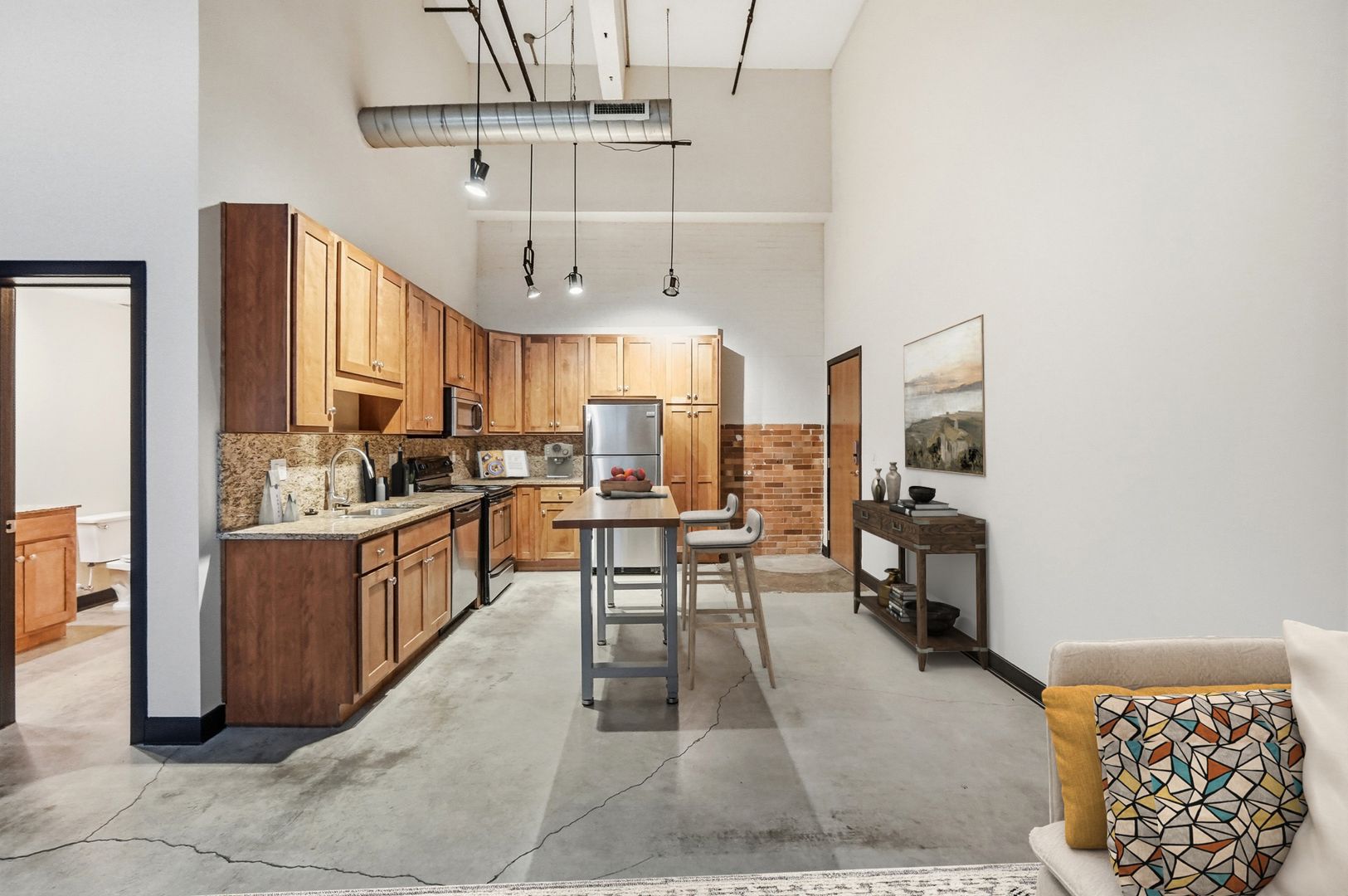 Cincinnati Apartment: 1310 Sycamore St.