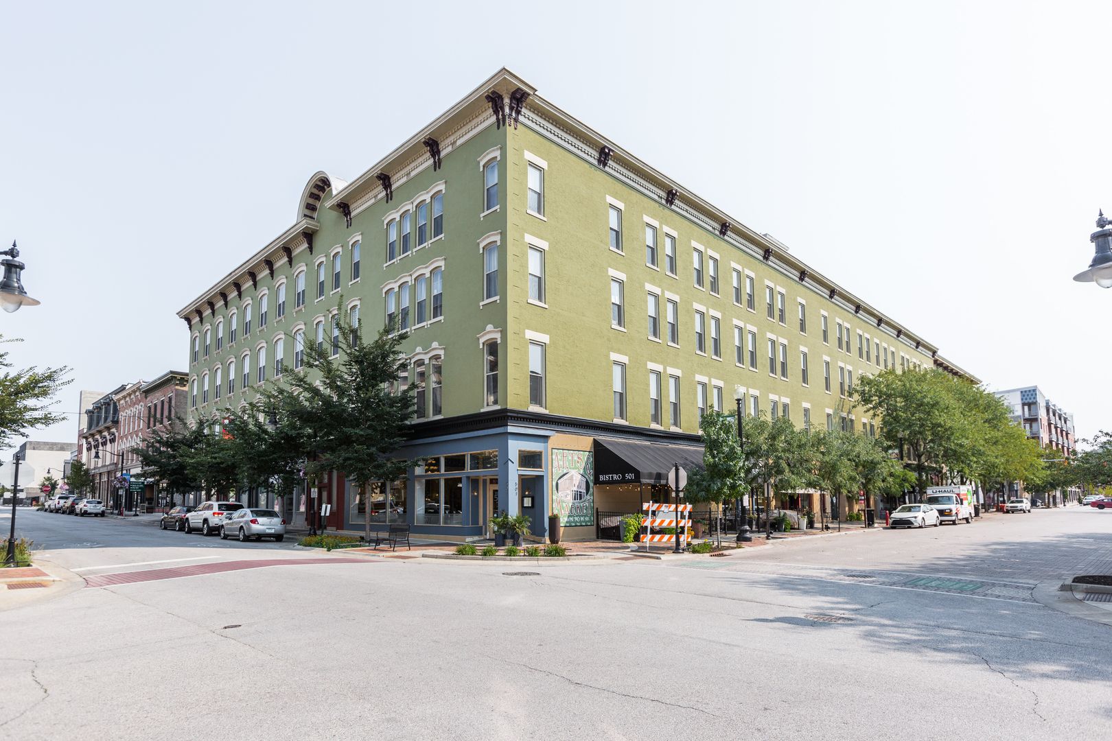 Lafayette Apartment: 117 N 5th St