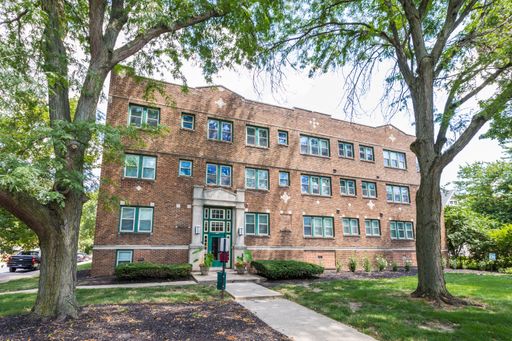 Chelsea Manor – photo 1