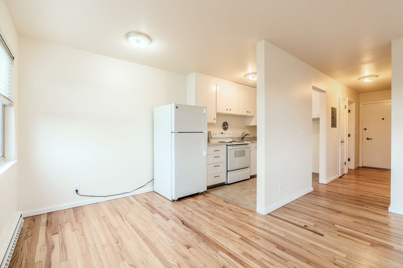 Seattle Apartment: 7320 Winona Ave N