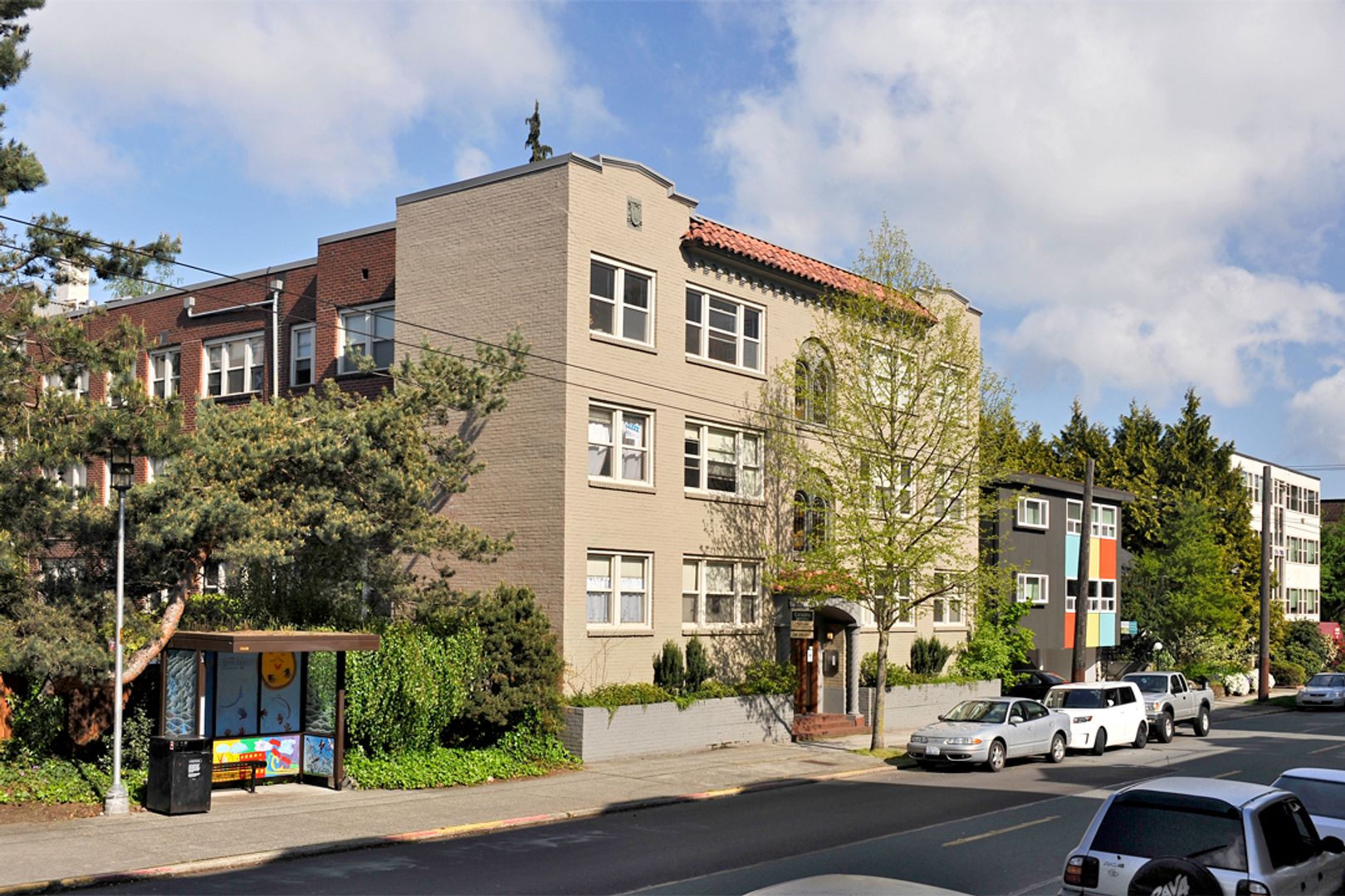 Seattle Apartment: 509 Bellevue Ave E