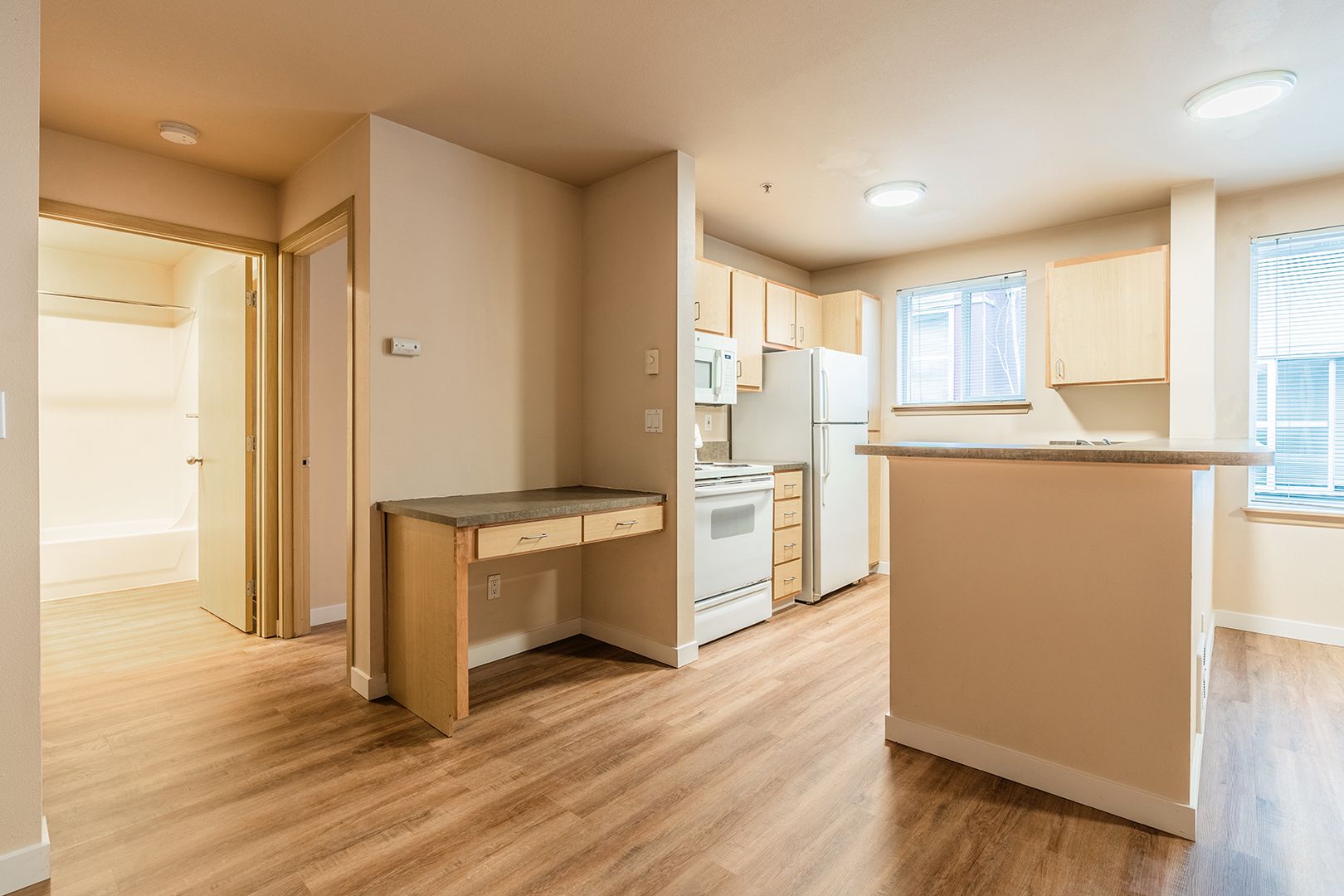 Seattle Apartment: 411 11th Ave